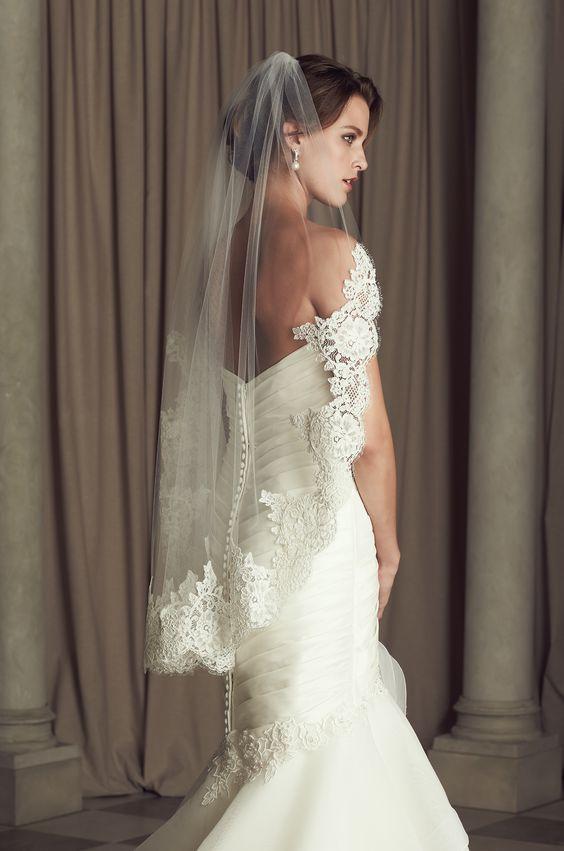 Attractive Tulle Short Wedding Veil With Lace Appliques , WV0118